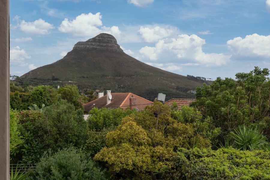 4 Bedroom Property for Sale in Oranjezicht Western Cape